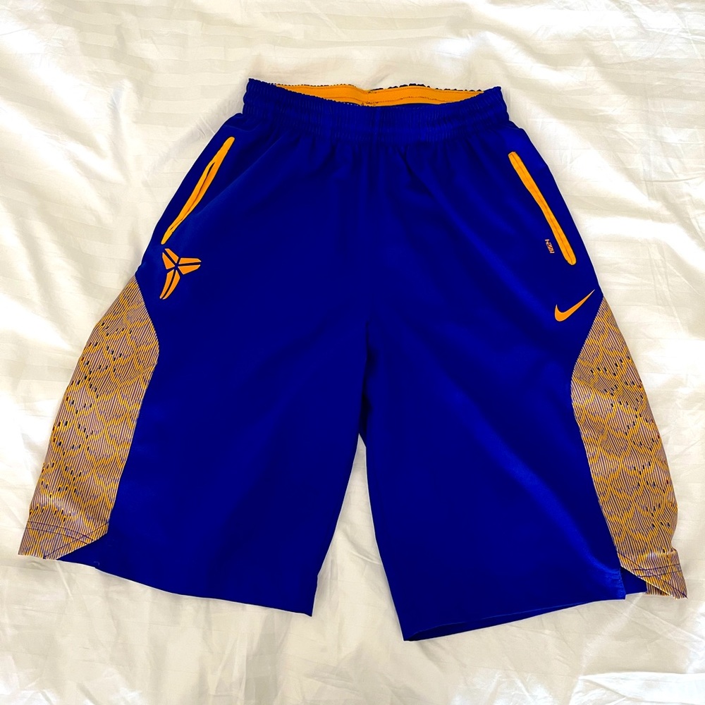 Rare Nike Kobe Bryant shorts. Size medium.